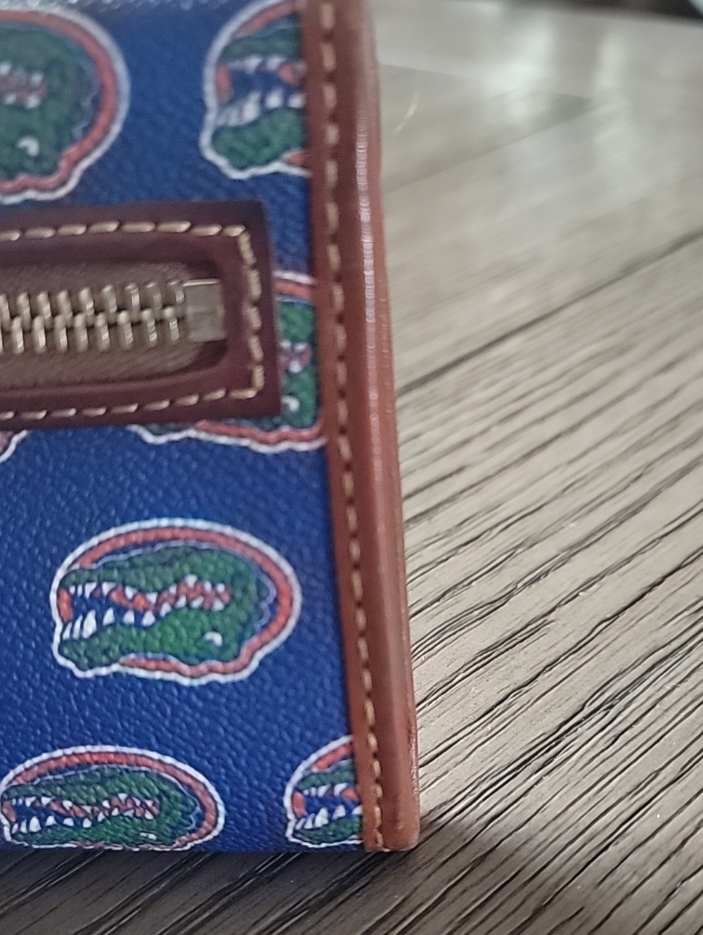 Dooney & Bourke Blue Florida Gators Logo Wallet with Brown Trim - Picture 5 of 14